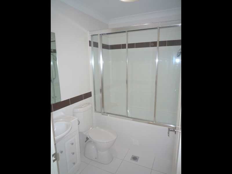 3/8 Alva Tce, Gordon Park QLD 4031