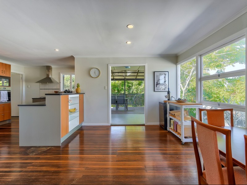 7 Farrant Street, Stafford Heights QLD 4053