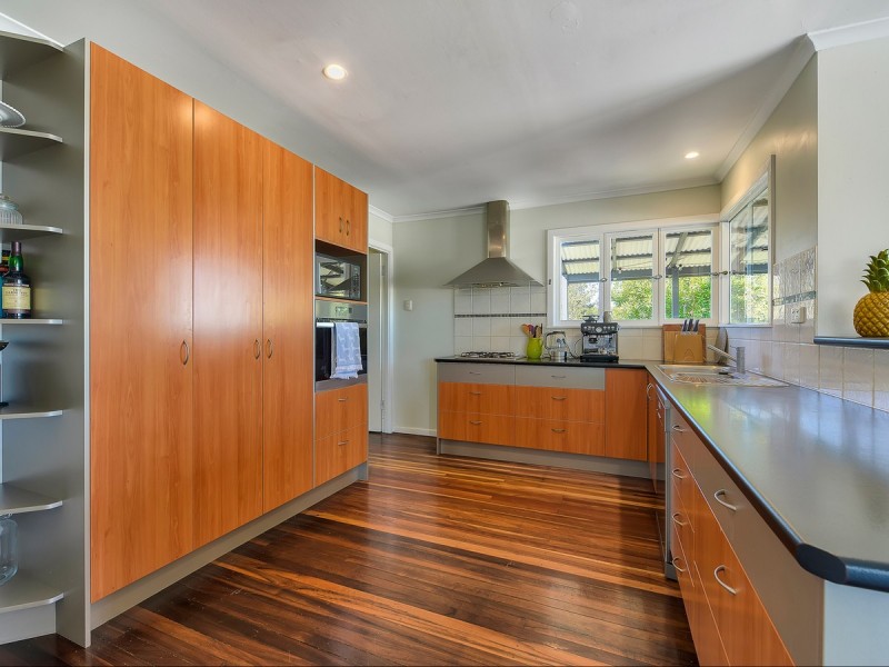 7 Farrant Street, Stafford Heights QLD 4053