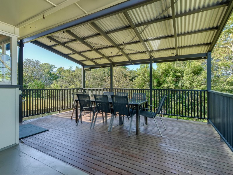 7 Farrant Street, Stafford Heights QLD 4053