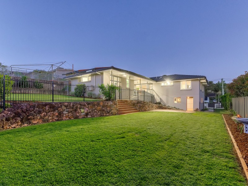 133 Farrant Street, Stafford Heights QLD 4053