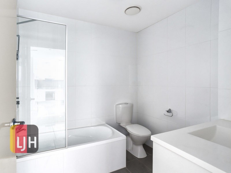 4/45 Playfield Street, Chermside QLD 4032