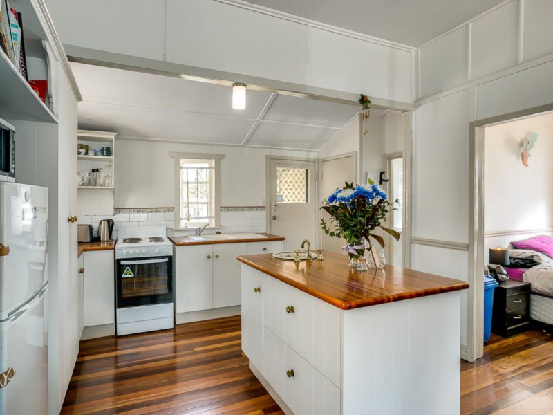 24 Broughton Road, Kedron QLD 4031