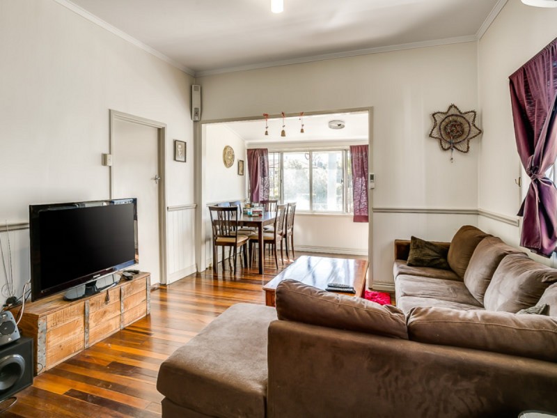 24 Broughton Road, Kedron QLD 4031