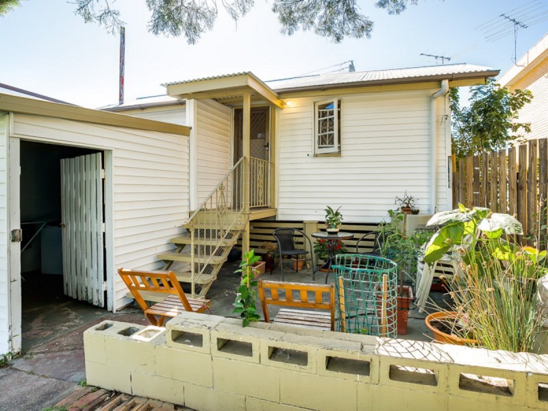 24 Broughton Road, Kedron QLD 4031