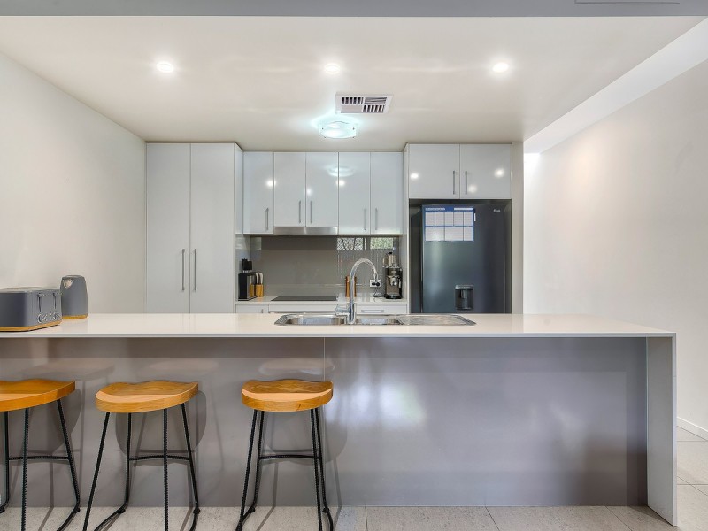 33 Lutana Street, Stafford QLD 4053