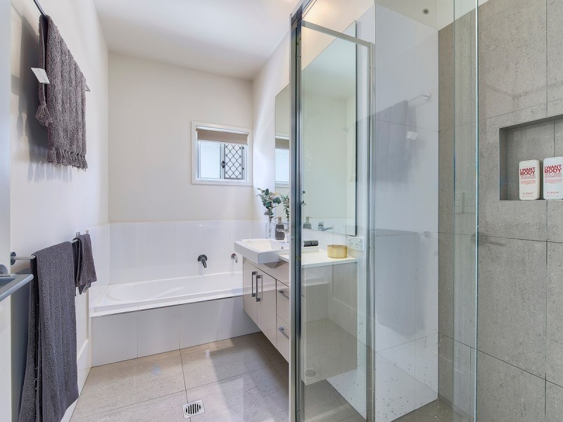 33 Lutana Street, Stafford QLD 4053