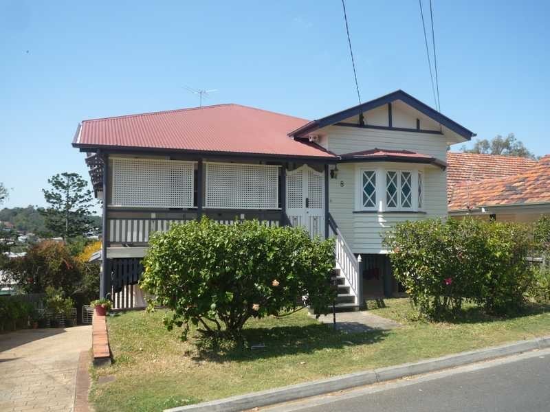 8 Watson Street, Newmarket QLD 4051