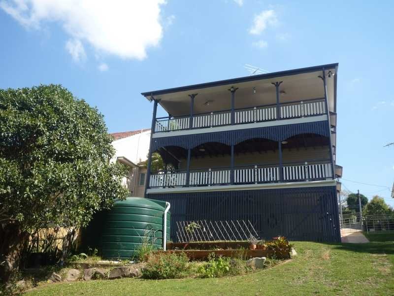 8 Watson Street, Newmarket QLD 4051