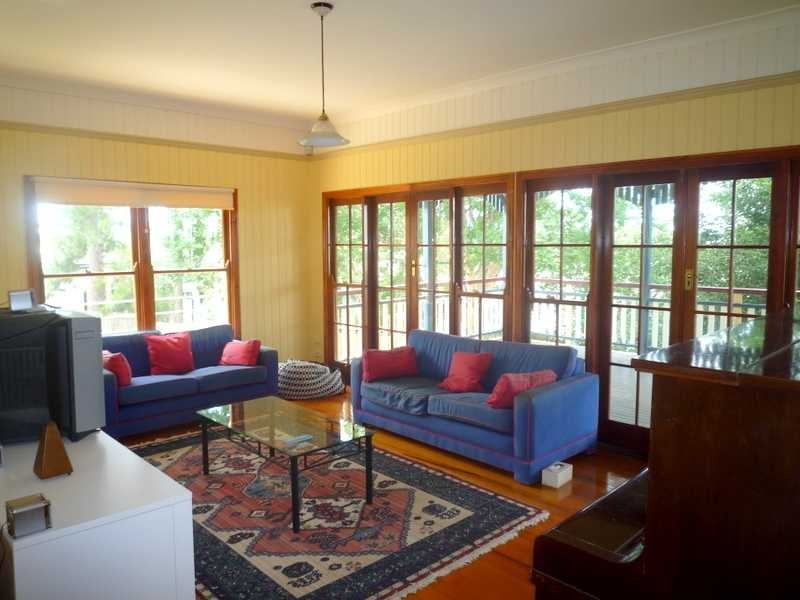 8 Watson Street, Newmarket QLD 4051