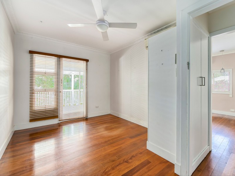 17 Koolewong Street, Stafford Heights QLD 4053