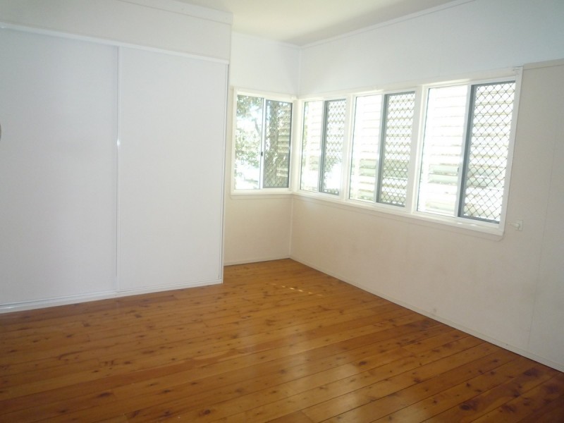 9 Binkar Street, Chermside QLD 4032