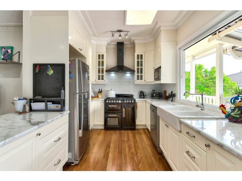 6 Myron Street, Chermside QLD 4032