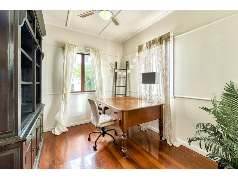 6 Myron Street, Chermside QLD 4032