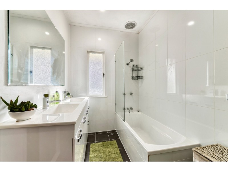 6 Myron Street, Chermside QLD 4032