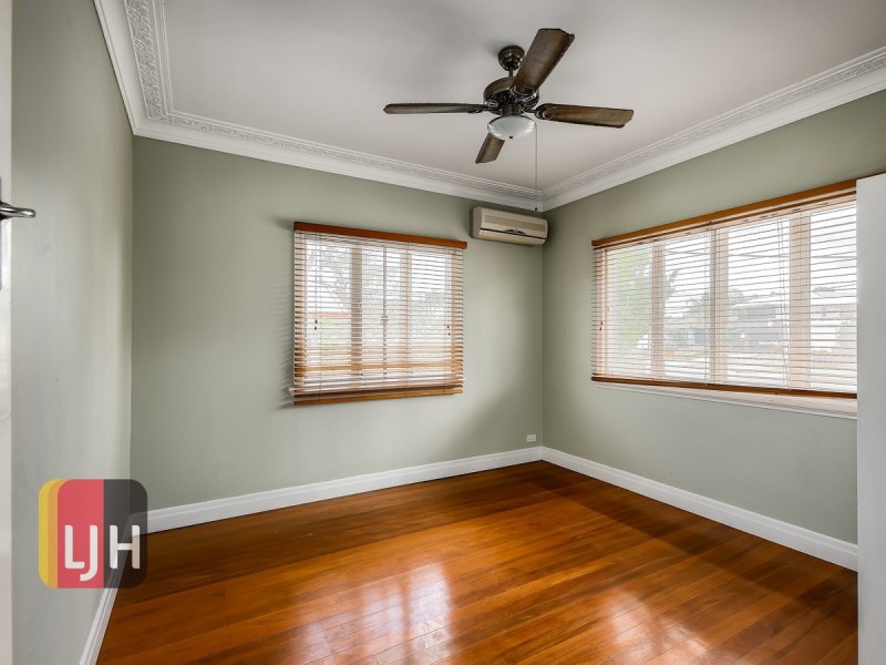 94 Gordon Parade, Everton Park QLD 4053