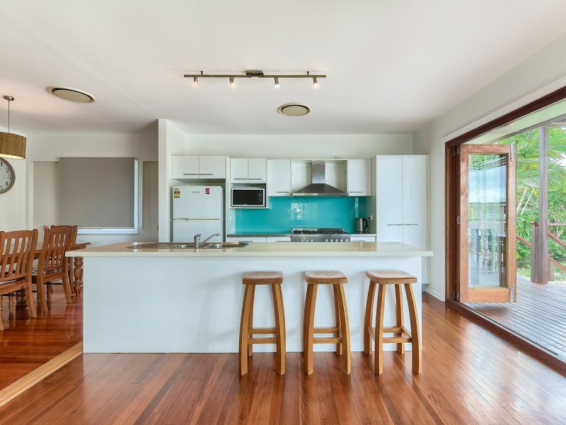 14 Hinkler Street, Kedron QLD 4031