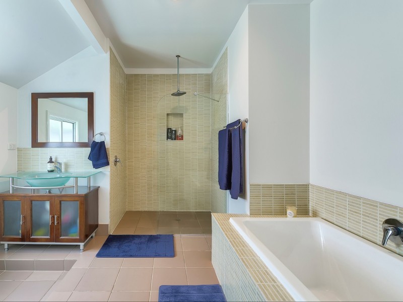 14 Hinkler Street, Kedron QLD 4031