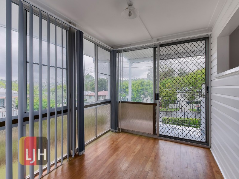 18 Reuben Street, Stafford QLD 4053