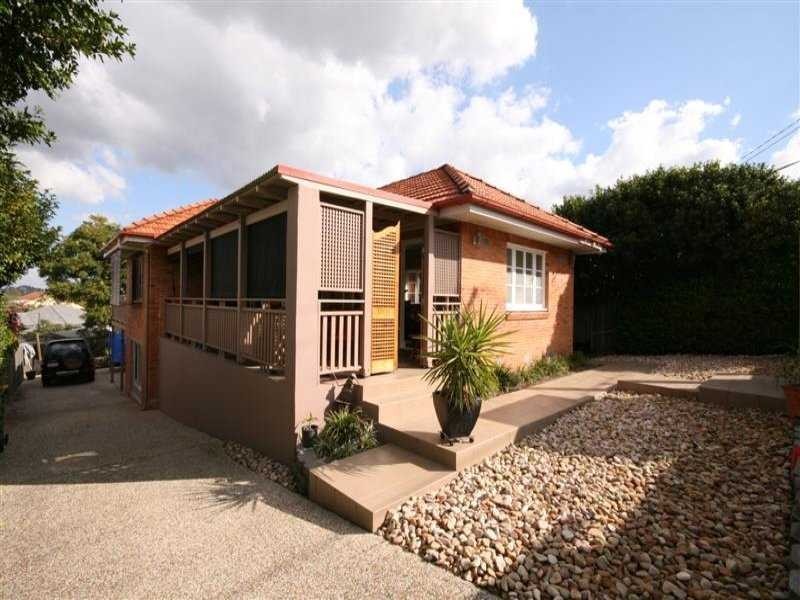 14 Tathra Street, Stafford QLD 4053