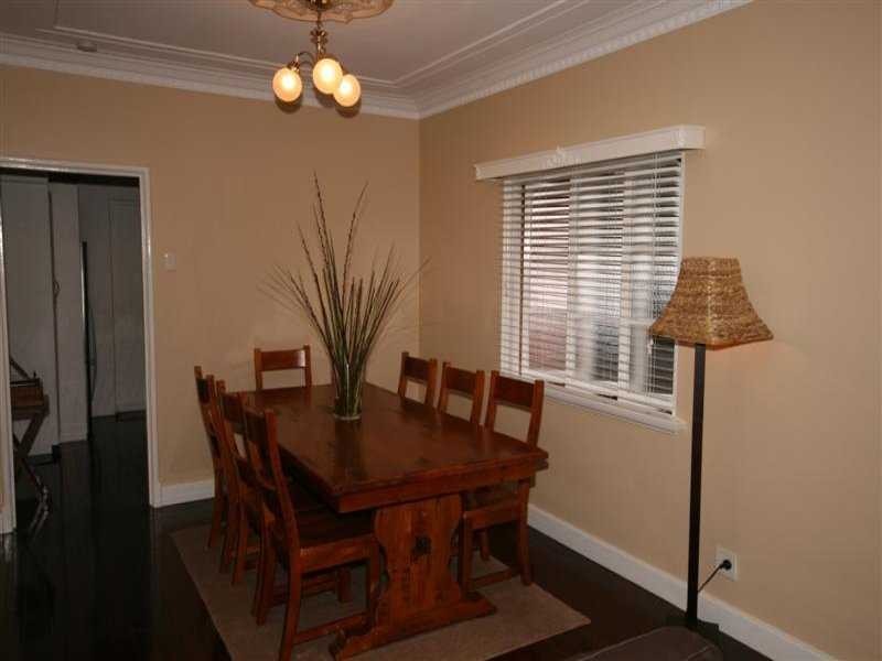 14 Tathra Street, Stafford QLD 4053