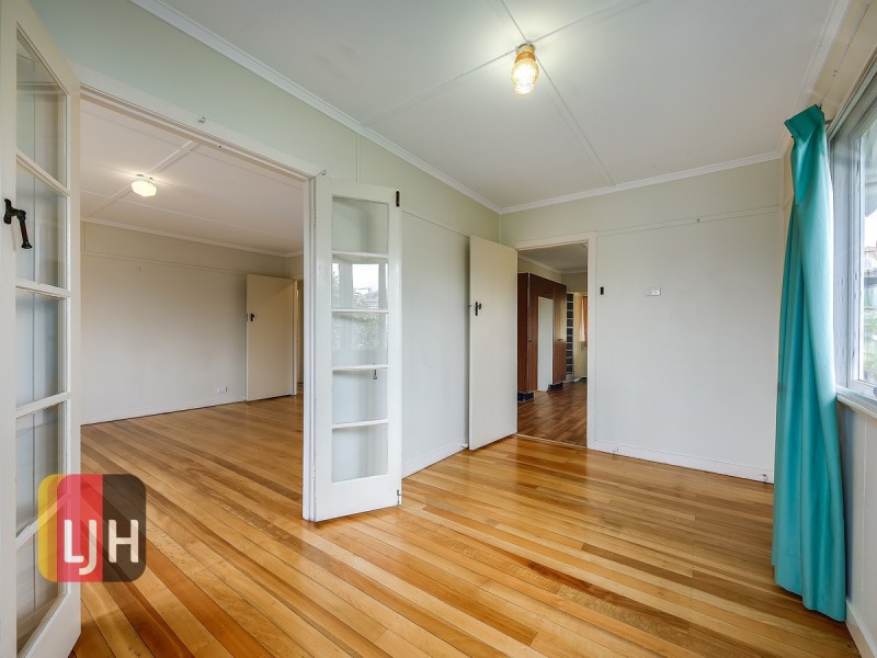 9 Allowrie Street, Stafford QLD 4053