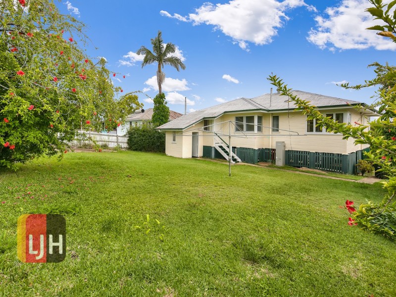 9 Allowrie Street, Stafford QLD 4053