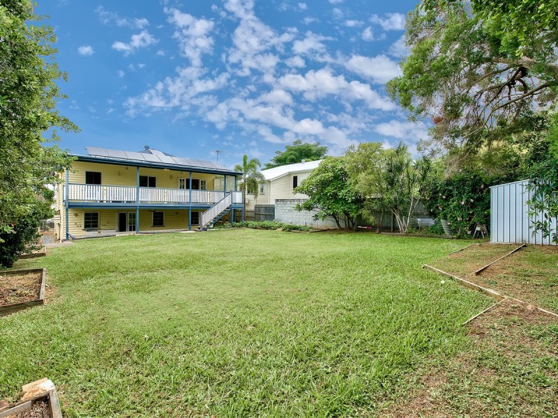 64 Sixth Avenue, Kedron QLD 4031
