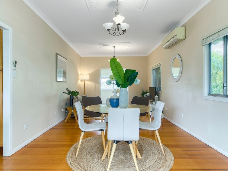 64 Sixth Avenue, Kedron QLD 4031