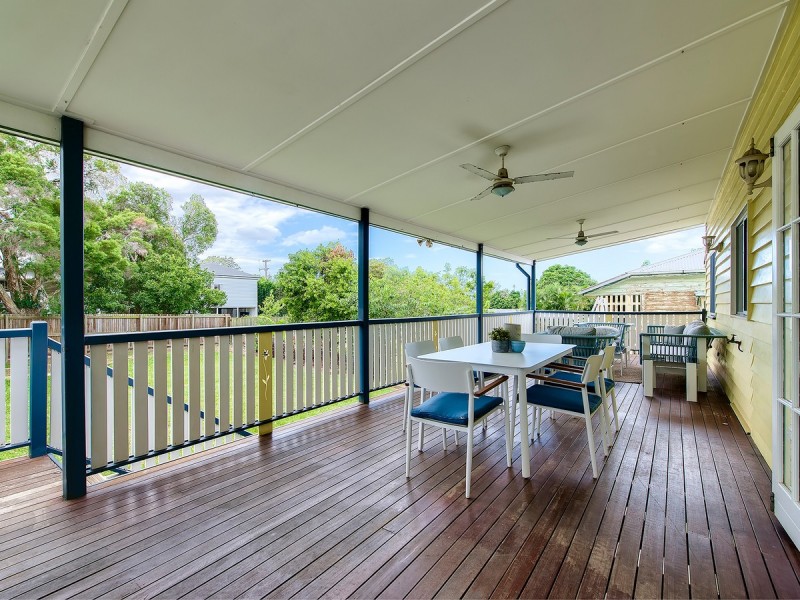64 Sixth Avenue, Kedron QLD 4031