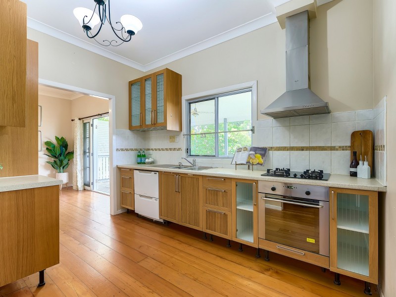 64 Sixth Avenue, Kedron QLD 4031