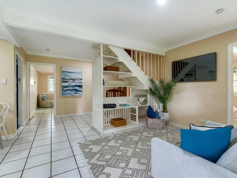 64 Sixth Avenue, Kedron QLD 4031