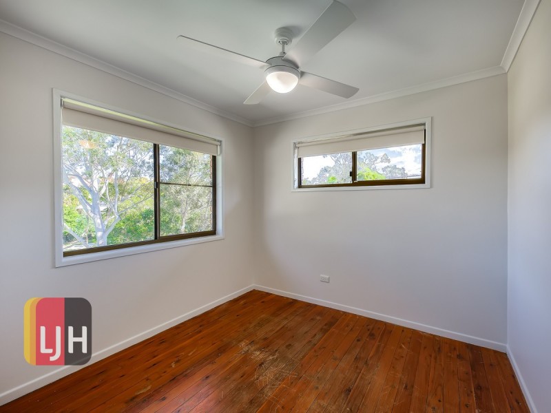 17 Costello Place, Stafford Heights QLD 4053