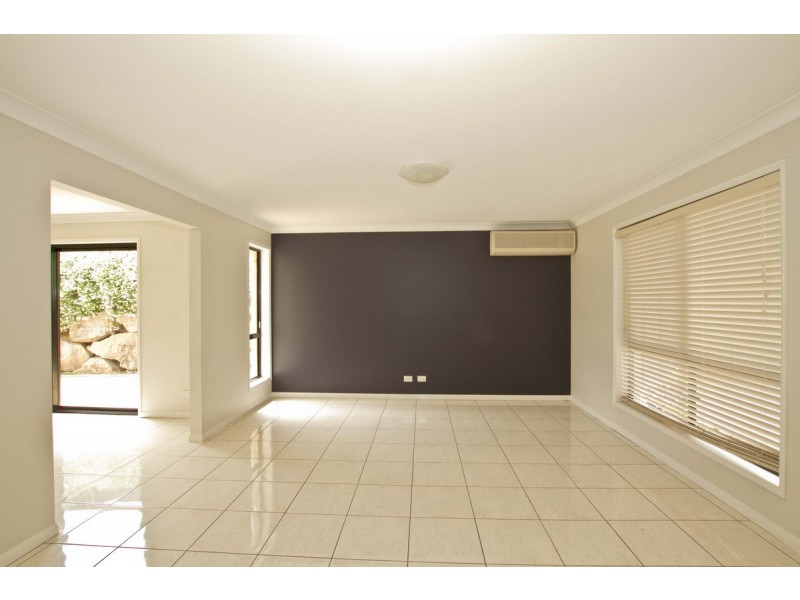 4 Capella Place, Bridgeman Downs QLD 4035