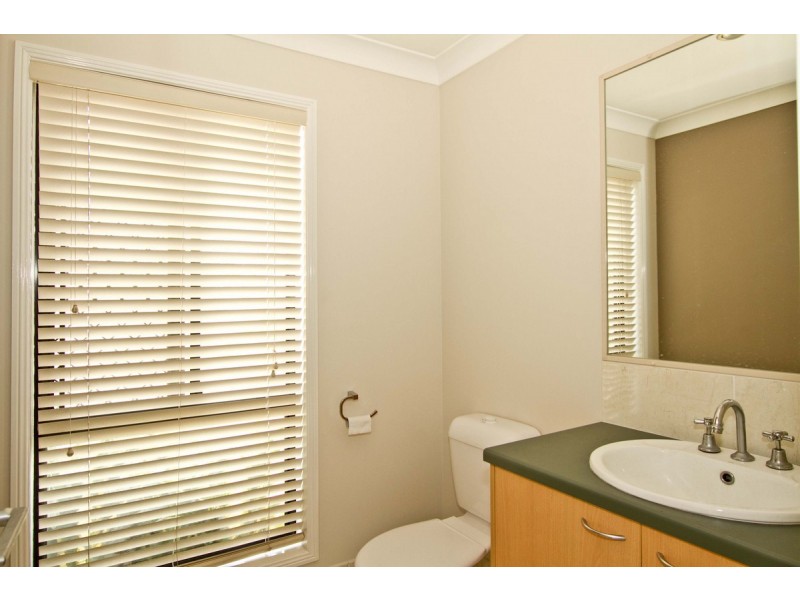 4 Capella Place, Bridgeman Downs QLD 4035