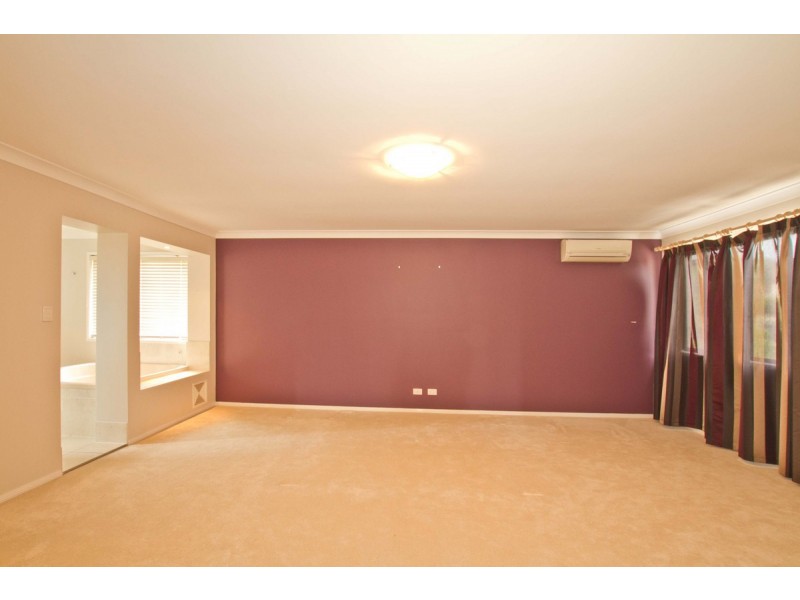 4 Capella Place, Bridgeman Downs QLD 4035