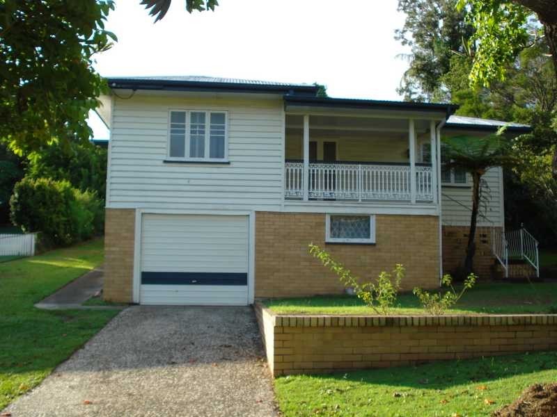 29 Burrowa Street, Stafford QLD 4053