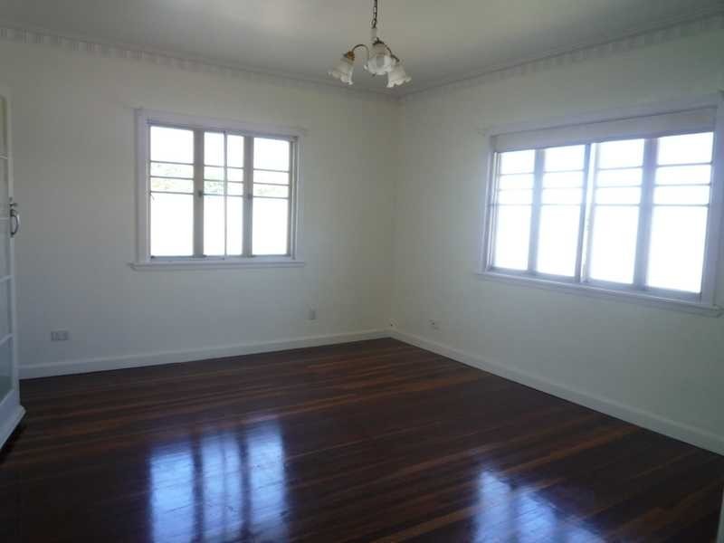 29 Burrowa Street, Stafford QLD 4053