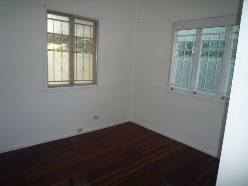 29 Burrowa Street, Stafford QLD 4053