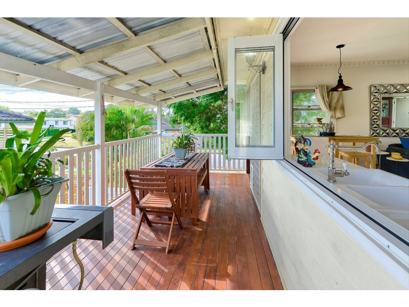6 Myron Street, Chermside QLD 4032