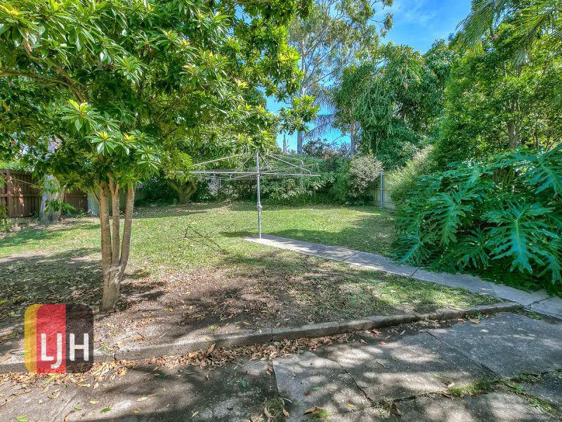 8 Yaralla Street, Chermside QLD 4032