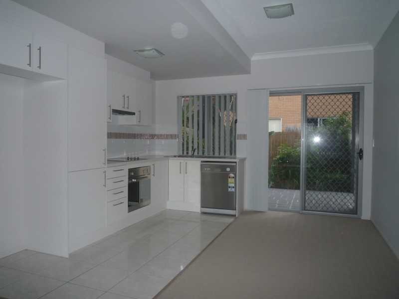4/17 Gordon Parade, Everton Park QLD 4053