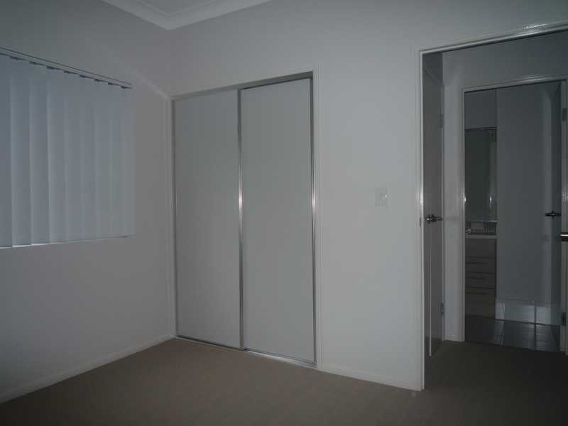 4/17 Gordon Parade, Everton Park QLD 4053