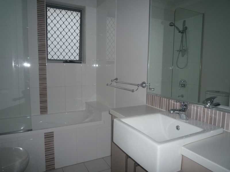 4/17 Gordon Parade, Everton Park QLD 4053