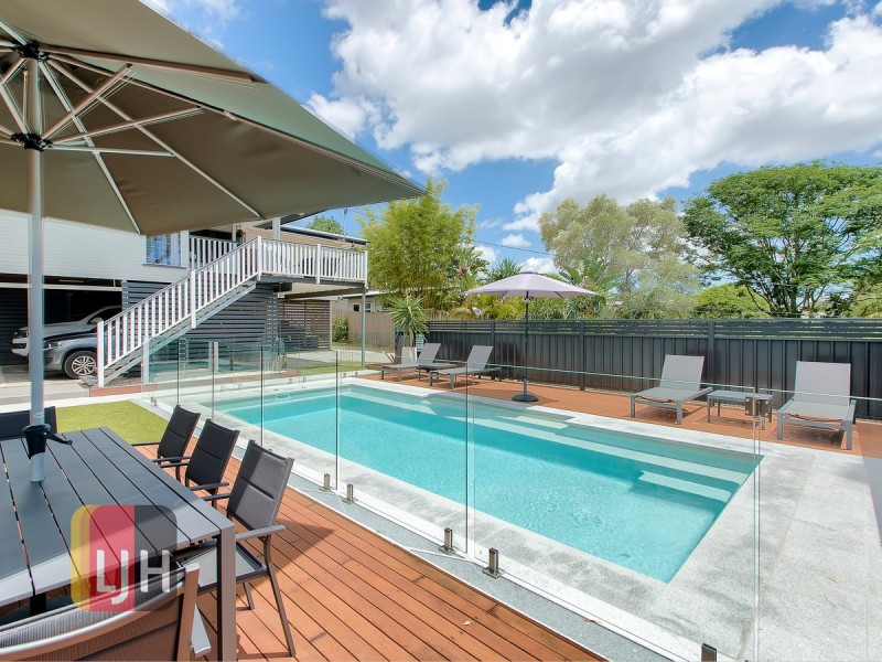 19 Normanton Street, Stafford Heights QLD 4053