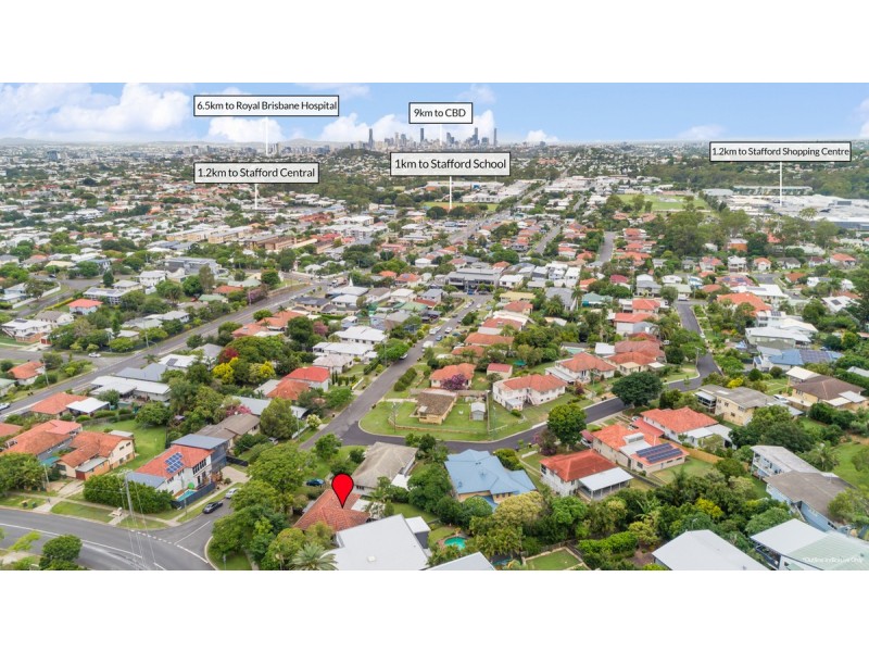 18 Wilgarning Street, Stafford Heights QLD 4053