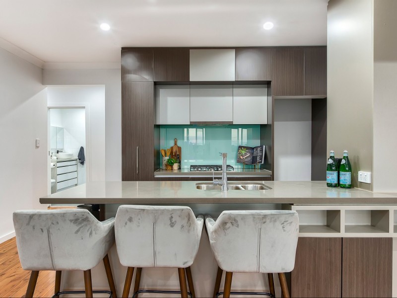 18 Wilgarning Street, Stafford Heights QLD 4053