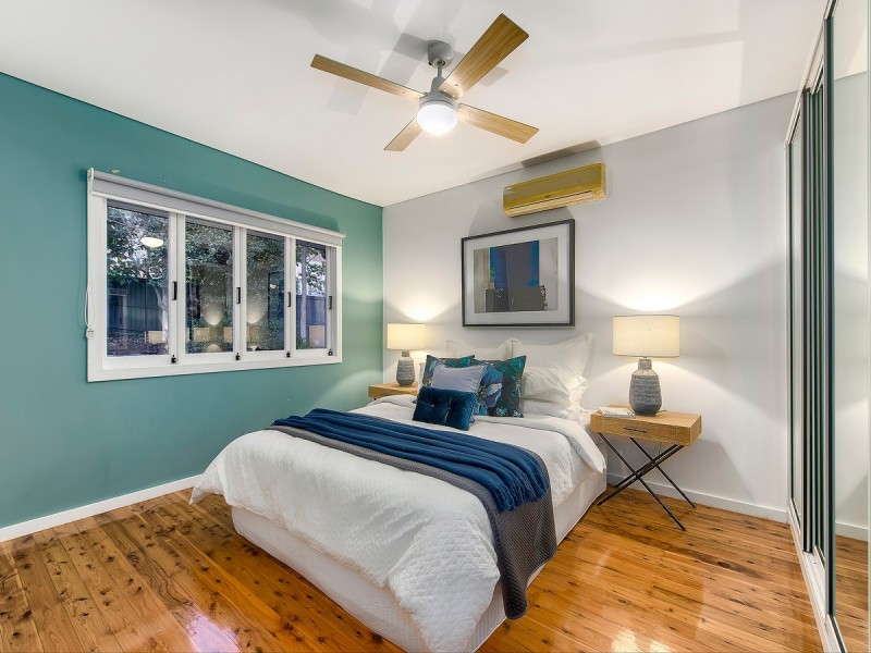 18 Wilgarning Street, Stafford Heights QLD 4053