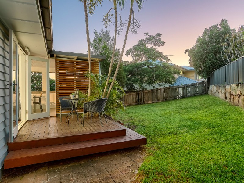 18 Wilgarning Street, Stafford Heights QLD 4053