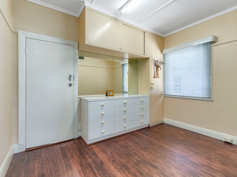 230 Shaw Road, Wavell Heights QLD 4012